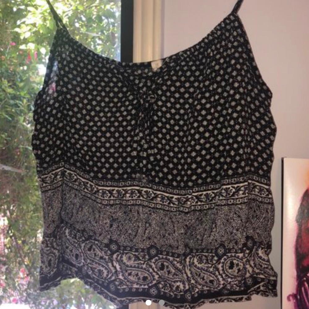 Super cute navy blue and black tank top!